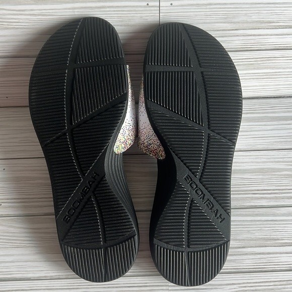 Brand New Boombah slides Men’s size 8 Women’s size 10 - Picture 2 of 4